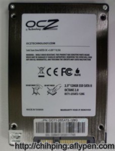 壞掉的OCZ SSD背面